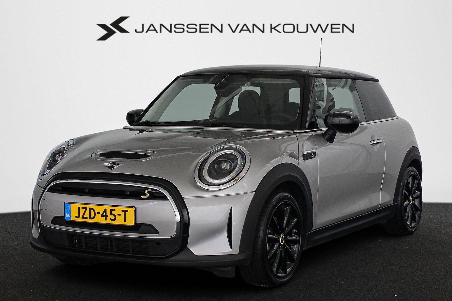 MINI Mini-Electric - 33 kWh SOH 100% Sportstoelen Stoelverwarming 17" Zwarte Velgen - AutoWereld.nl