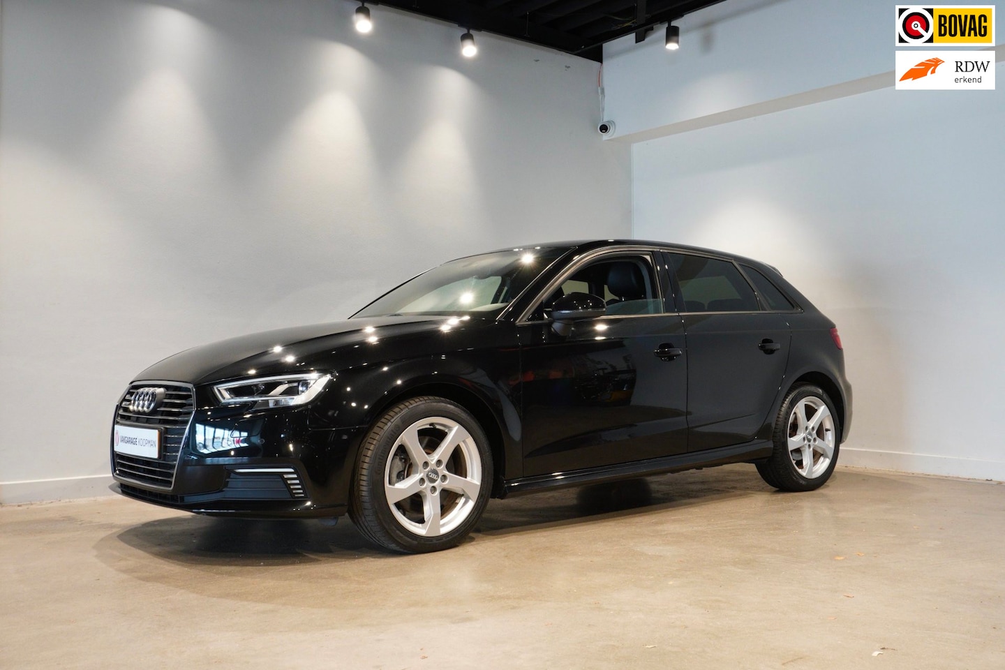 Audi A3 Sportback - 40 e-tron Advance Sport Virtual|Stoelverwarming|Leer - AutoWereld.nl