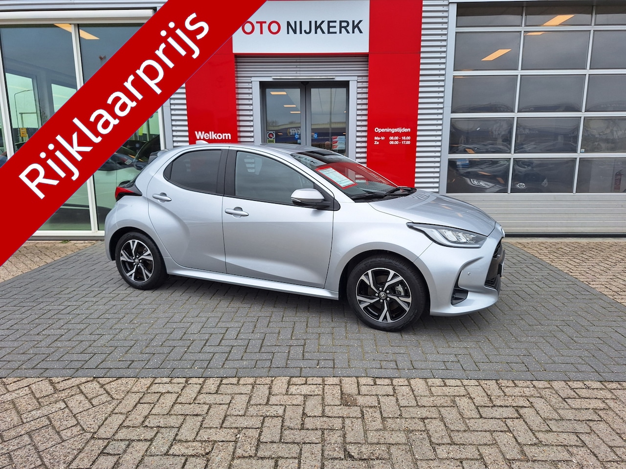 Toyota Yaris - 1.5 Hybrid 115 Dynamic Limited met Comfort Pack - AutoWereld.nl
