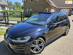 Volkswagen Golf - 1.5 TSI Highline Business R, Pano, Stoelverwarming, 3x R-Line