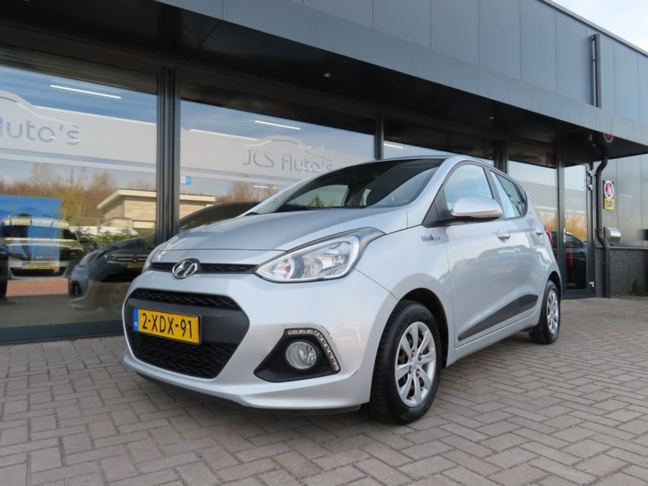 Hyundai i10 - 1.0I i-Motion Premium Ecc Cruise Led 2014 - AutoWereld.nl