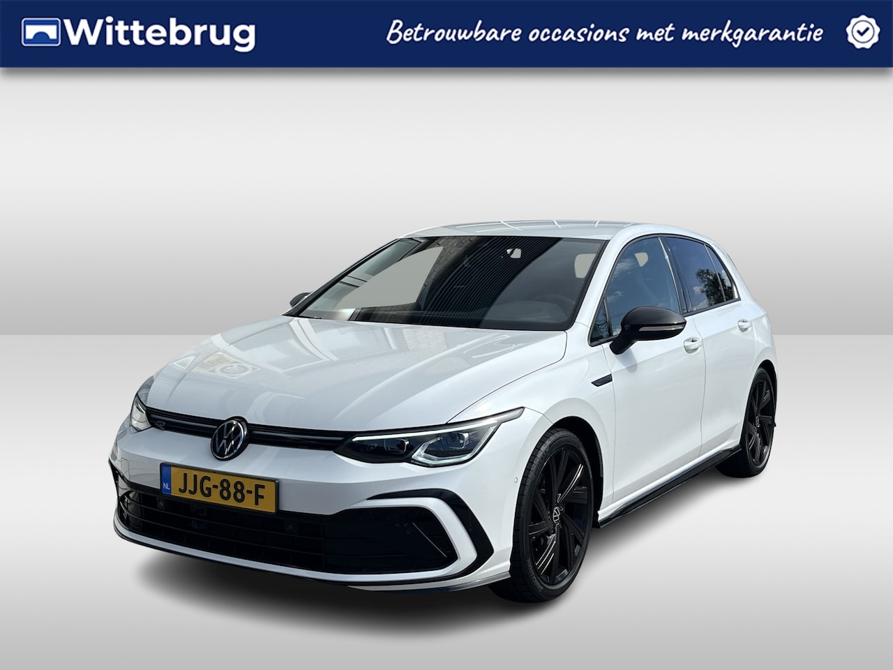 Volkswagen Golf - 1.5 eTSI R-Line / AUTOMAAT/ 2X R-LINE/ 150 PK/ BLACK STYLE/ PARK. SENSOREN/ DODE HOEK/ IQ. - AutoWereld.nl