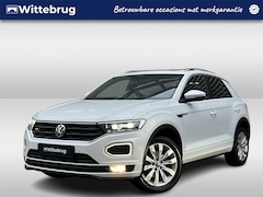 Volkswagen T-Roc - 1.5 TSI 150PK DSG R-Line / Panorama dak / Digital Cockpit Pro / Elektrisch Achterklep / Af