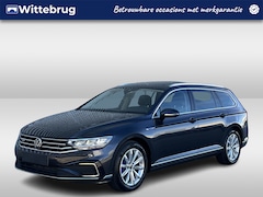Volkswagen Passat Variant - 1.4 TSI PHEV 218PK GTE Business / Panoramadak / Zwenkbare Trekhaak / LED / Achteruitrijcam