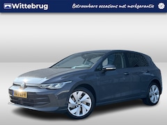 Volkswagen Golf - 1.5 eHybrid 204PK Life Edition / Achteruitrijcamera / LED / Stuur + Stoelverwarming / Keyl