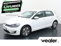 Volkswagen e-Golf - E-DITION | 136 PK | SoH 89% | Adaptive cruise control | Climate control | Apple Carplay/An