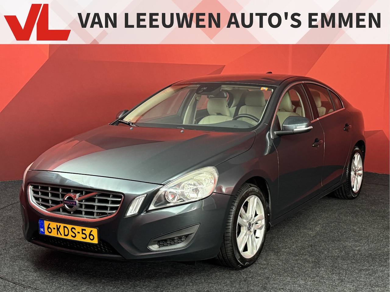 Volvo S60 - 2.0 D4 Momentum | Navi | Stoelverwarming | Cruise - AutoWereld.nl