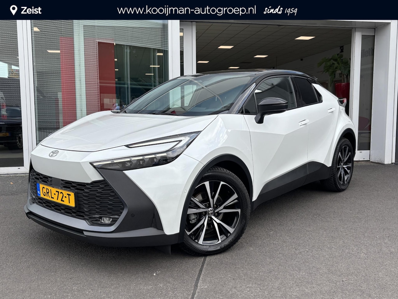 Toyota C-HR - 1.8 Hybrid 140 First Edition | Dodehoekdetectie | 360 camera | Climate Control - AutoWereld.nl