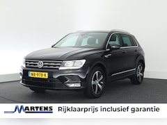 Volkswagen Tiguan - 1.4 TSI 150pk Connected Series Trekhaak Navigatie Stoelverwarming