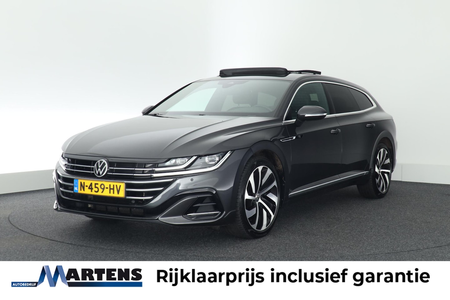 Volkswagen Arteon Shooting Brake - 1.4 TSI eHybrid 218pk R-Line Business+ Panoramadak DCC Camera Stuurverwarming Virtual Cock - AutoWereld.nl