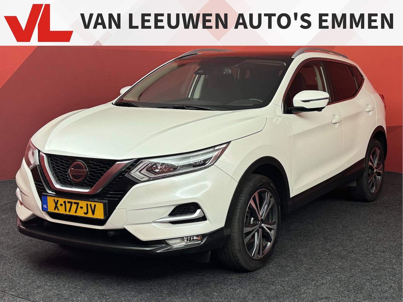 Nissan Qashqai - 1.3 DIG-T N-Motion | Panoramadak| Climate Control | Trekhaak | Navigatie | - AutoWereld.nl