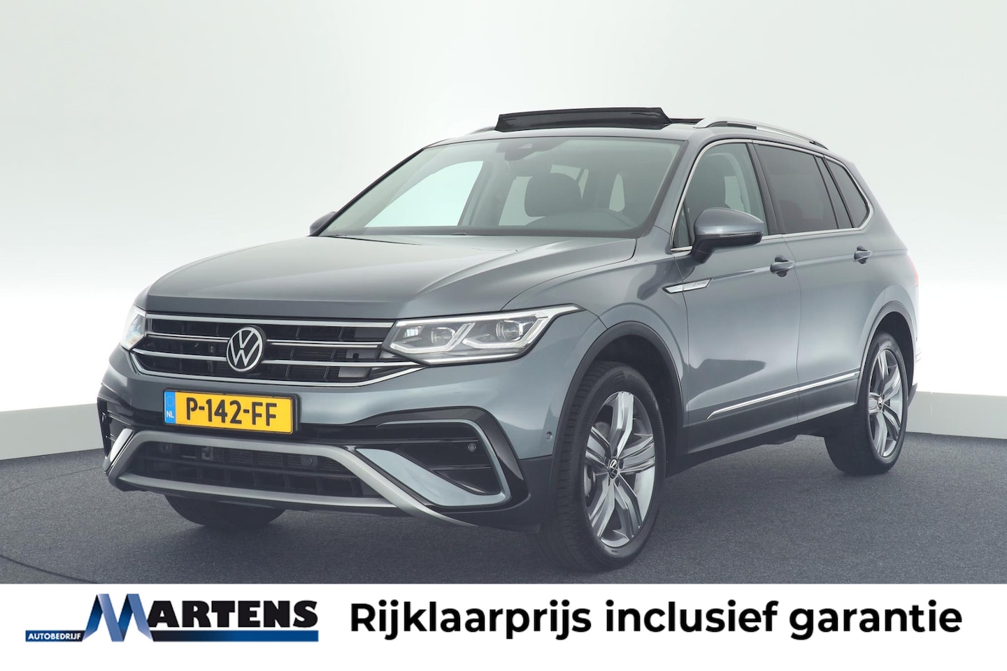 Volkswagen Tiguan Allspace - 1.5 TSI 150pk DSG Elegance Panoramadak Virtual cockpit Camera Navigatie ACC Clima - AutoWereld.nl