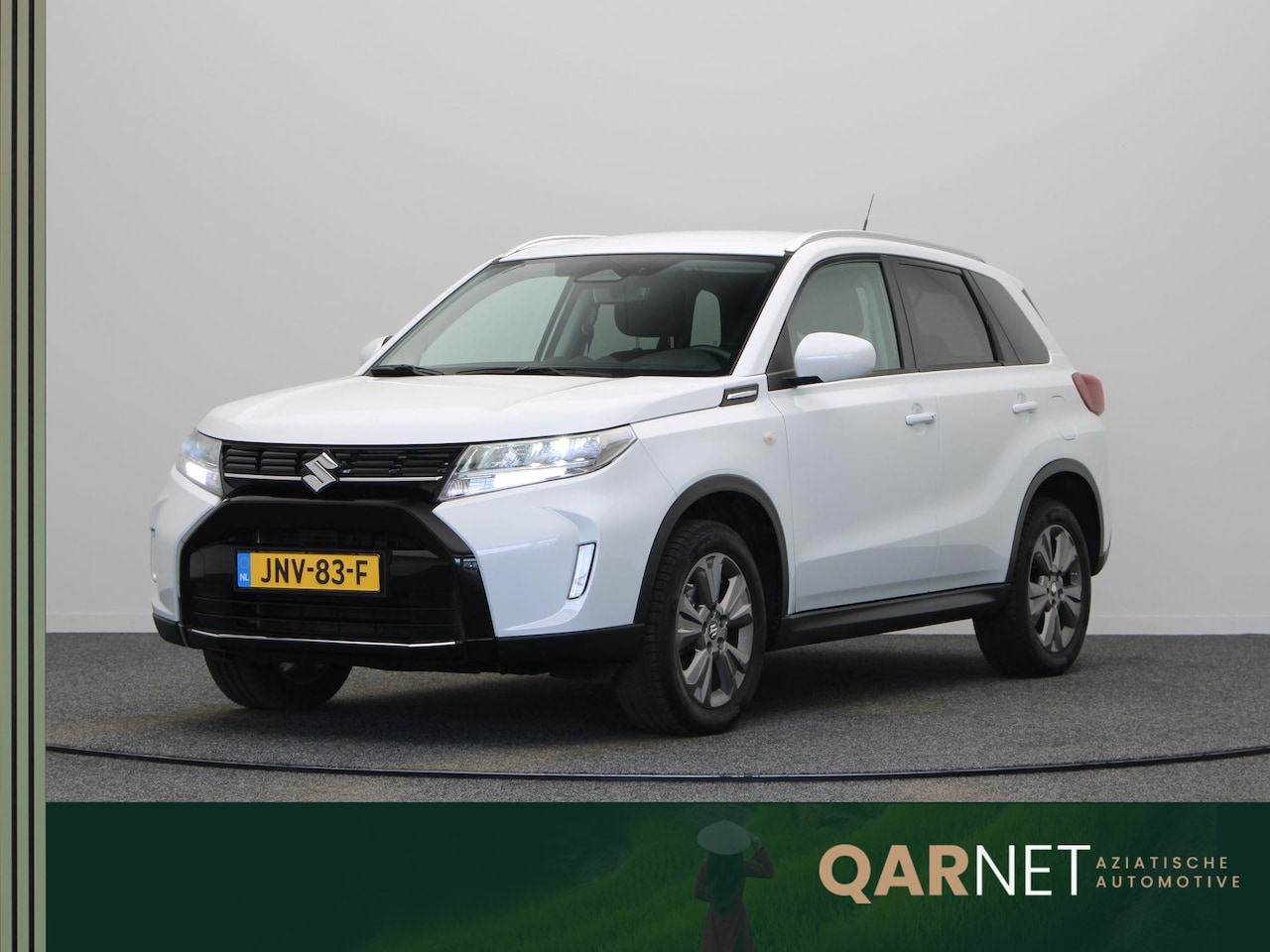 Suzuki Vitara - 1.5 Hybrid Select | Automaat | Apple Carplay & Android Auto | Stoelverwarming | All Season - AutoWereld.nl
