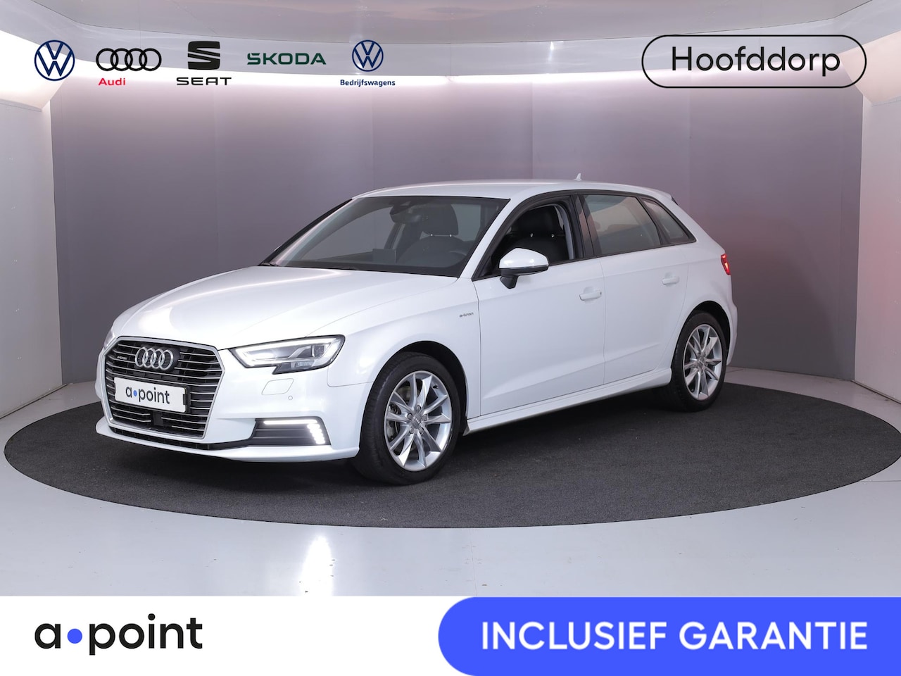 Audi A3 Sportback - 1.4 e-tron Sport 204pk | Parksensors| Camera| 17'LM-velgen | verwarmde voorstoelen - AutoWereld.nl
