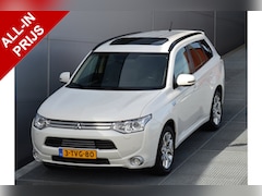 Mitsubishi Outlander - PHEV 2.0 INSTYLE 4WD | PLUG IN HYBRID | SoH 78% | SCHUIFDAK | LEDER | TREKHAAK 1500KG | 20