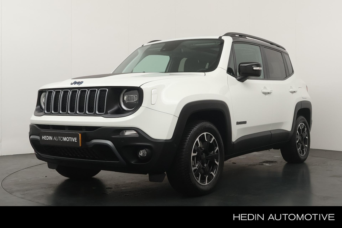 Jeep Renegade - 4xe 240pk Plug-in Hybrid Electric Trailhawk | Navigatie | Stuur/Stoelverwarming | Panorama - AutoWereld.nl
