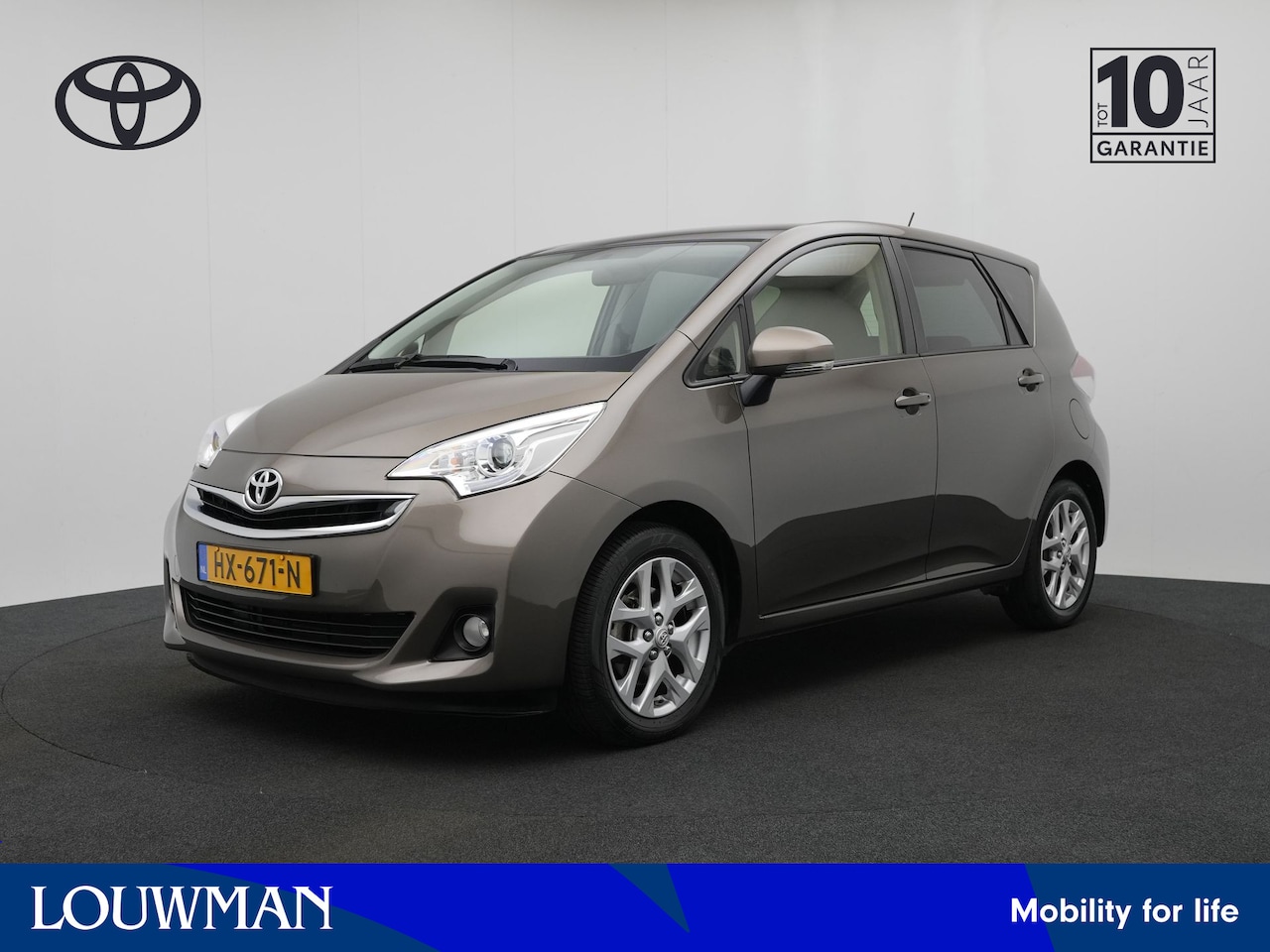 Toyota Verso S - 1.3 VVT-i Trend Automaat | Panoramadak | Trekhaak | - AutoWereld.nl