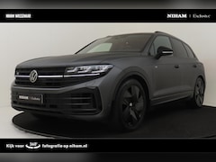 Volkswagen Touareg - 3.0 TSi eHybrid 4MOTION R -PANO.DAK|21"LM VELGEN|360°CAM|GEVENT.LEDER+MASSAGE|DYN AUDIO|AD