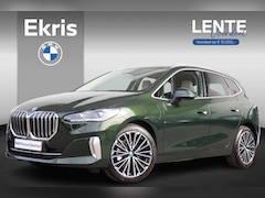 BMW 2-serie Active Tourer - 225e xDrive Premium Pack/ Comfort Pack/ Travel Pack/ Panoramadak/ Verwarmd Stuurwiel/ Comf