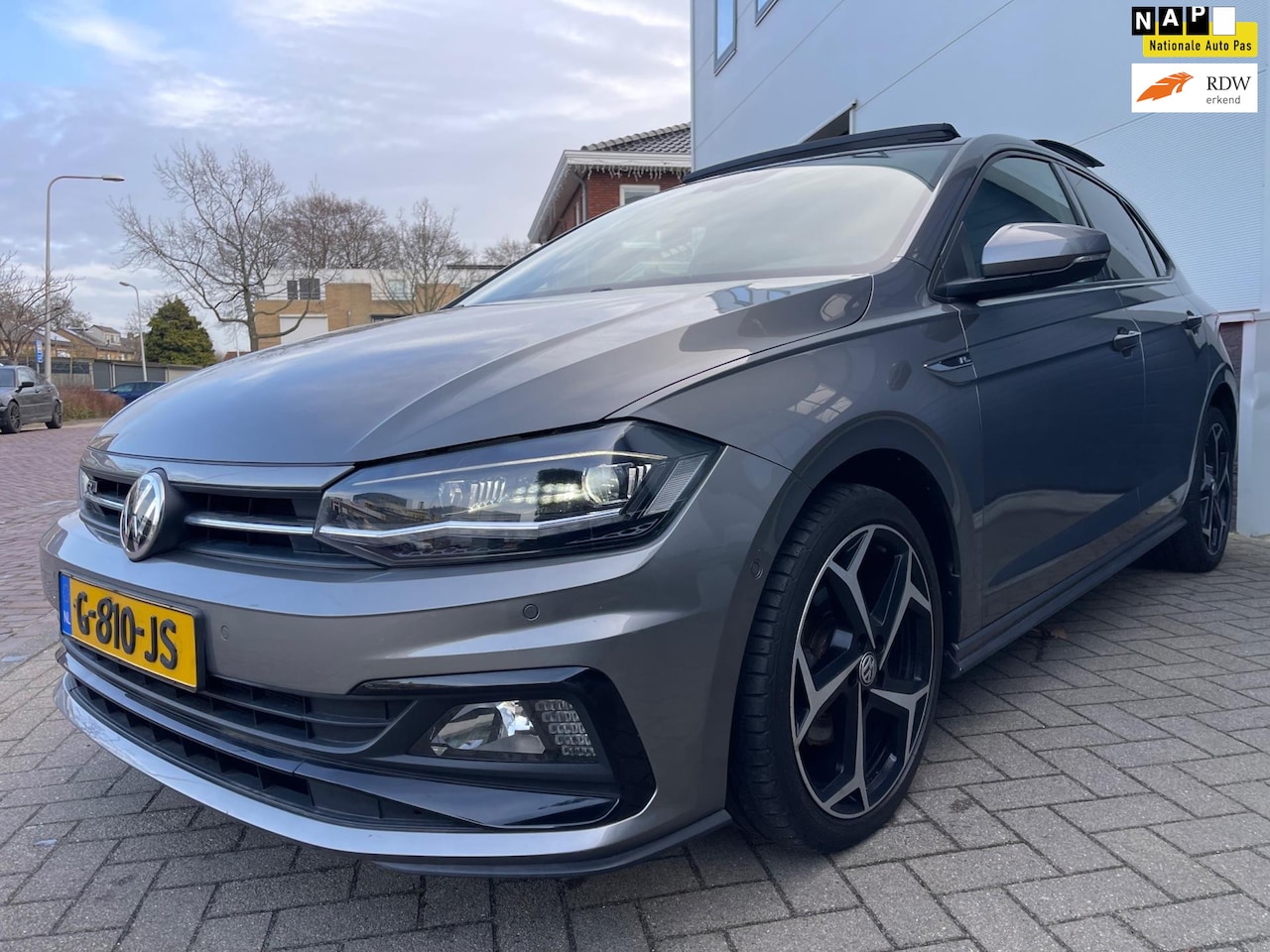 Volkswagen Polo - 1.0 TSI Highline/R-line/Pano/Automaat/Led/Navi/Adap .Cruise/Climate-c - AutoWereld.nl