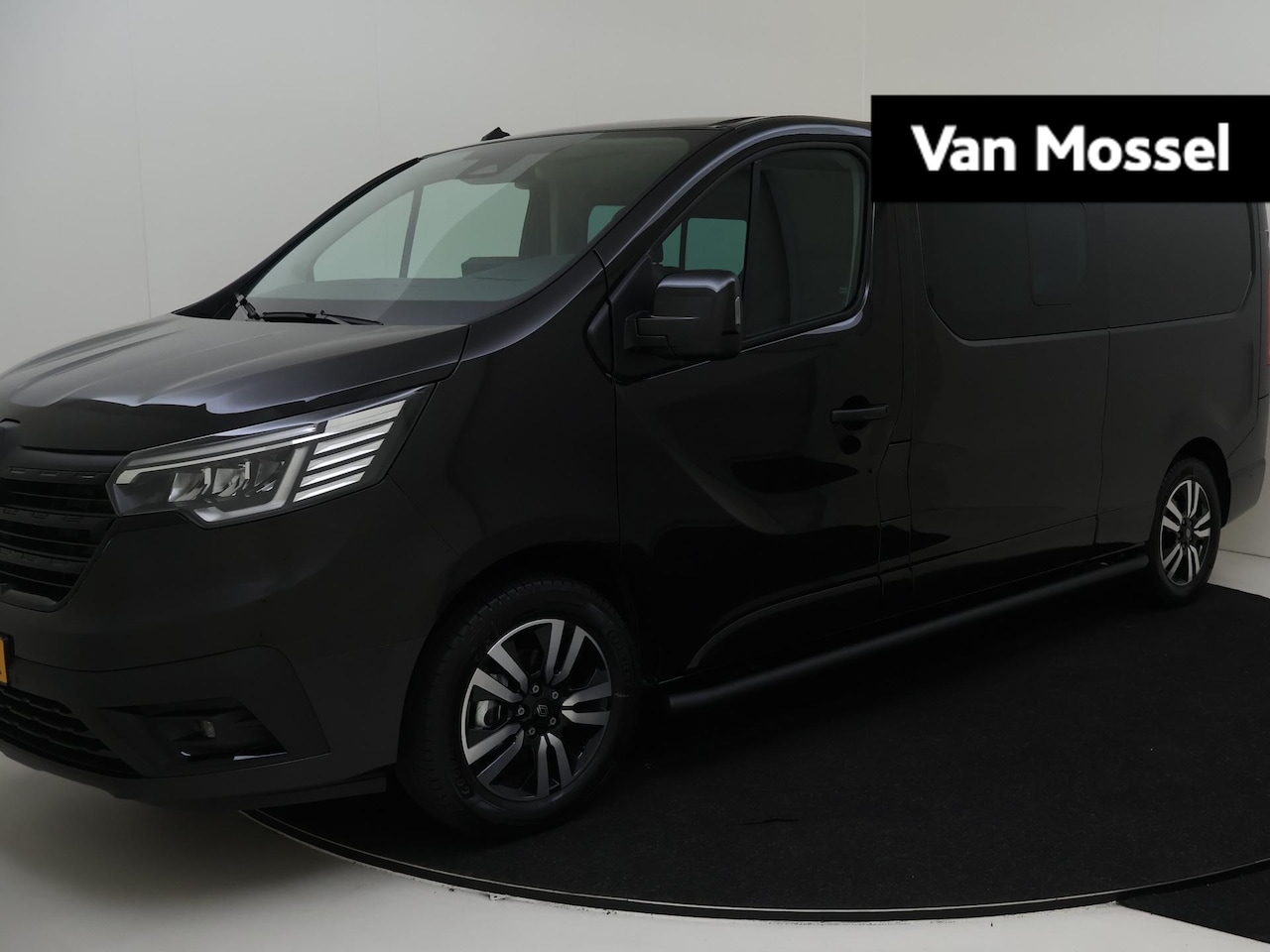 Renault Trafic - 2.0 Blue dCi EDC 170 T29 L2H1 Extra DC Trekhaak | Navigatie | Betimmering | Achterraambeve - AutoWereld.nl