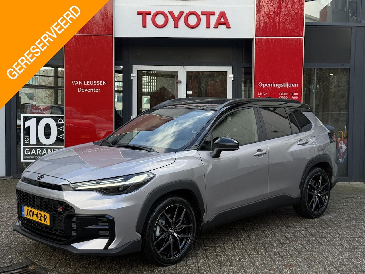 Toyota Corolla Cross - HYBRID 180 GR-SPORT PLUS PACK PANODAK DODEHOEKSENSOREN - AutoWereld.nl