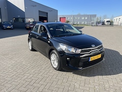 Kia Rio - 1.2 CVVT EconomyLine 17 DKM Navi lmv pdc