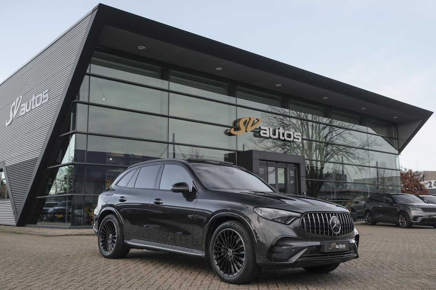 Mercedes-Benz GLC-klasse - GLC400e 381pk AMG Panoramadak *BTW* Luchtvering 4-wielbesturing Burmester3d Stoelkoeling N - AutoWereld.nl