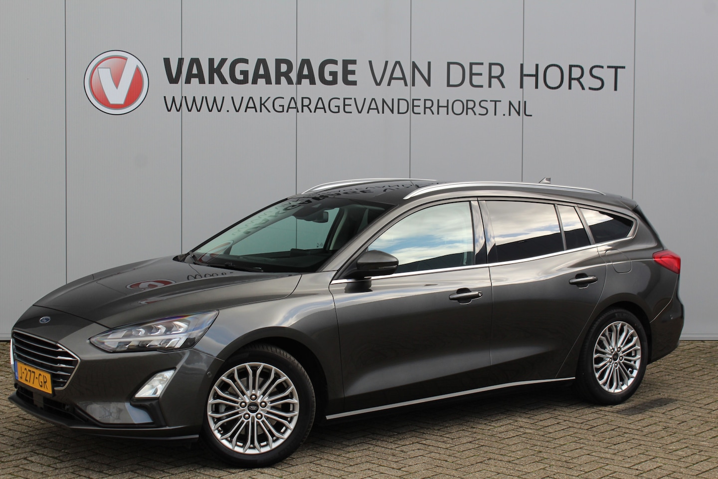 Ford Focus Wagon - 1.0-125pk EcoBoost Titanium Business. Uiterst nette, comfortabele en ruime stationcar. Sto - AutoWereld.nl