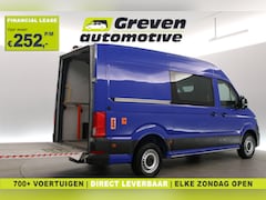Volkswagen Crafter - 2.0 TDI L3H3 | 140PK | Laadklep | Airco | Camera | Cruise | Carplay | Parkeersensoren
