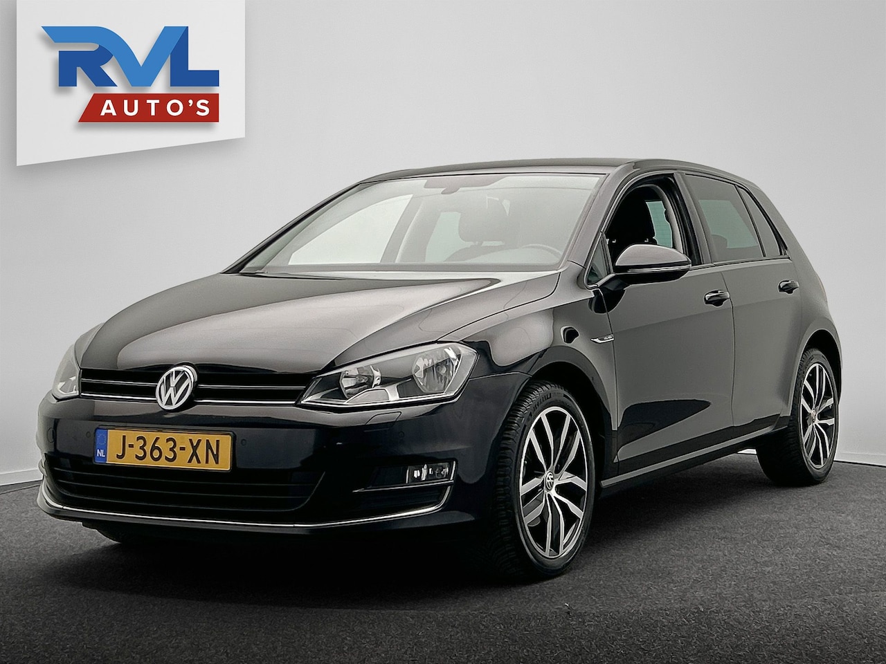 Volkswagen Golf - 1.2 TSI Business | Navigatie | PDC | Stoelverwarming | Climate/Control | Cruise/Control - AutoWereld.nl