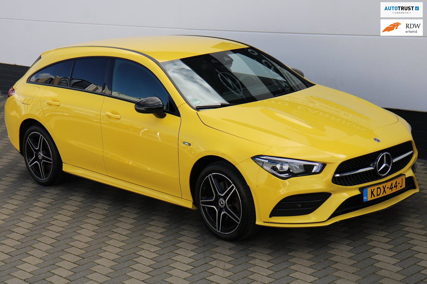 Mercedes-Benz CLA-klasse Shooting Brake - 250 e AMG Ambient !! - AutoWereld.nl