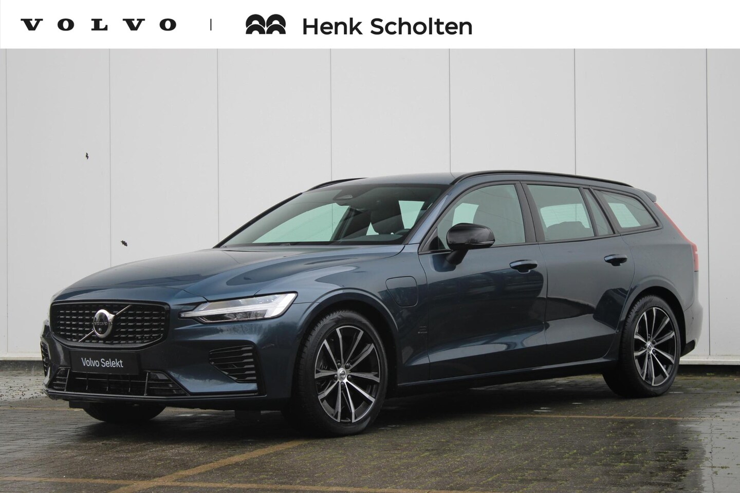 Volvo V60 - T6 350PK Plug-in hybrid AWD Plus Dark | Adaptive Cruise & Pilot Assist | 360 Camera | Prem - AutoWereld.nl