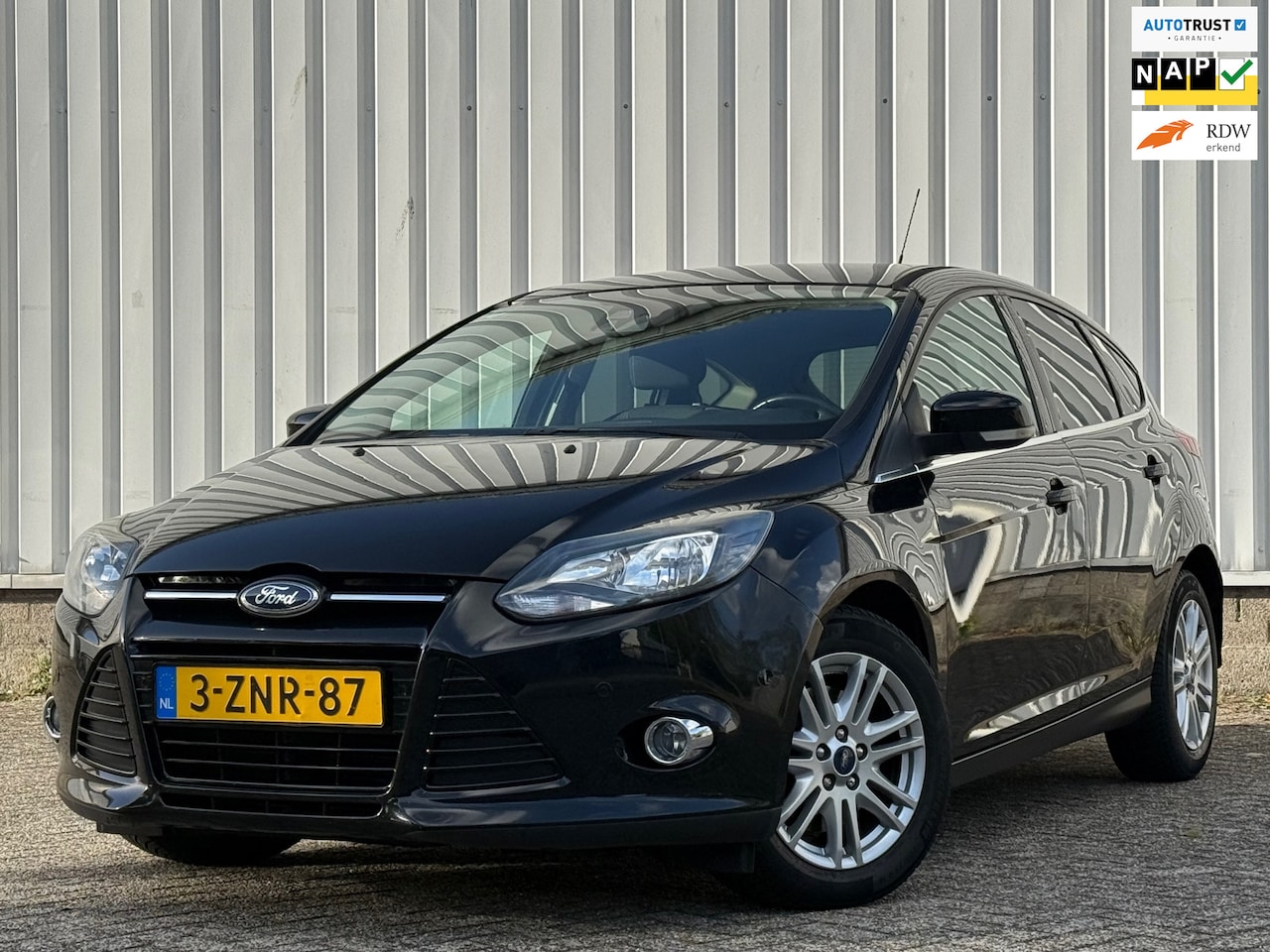 Ford Focus - 1.6 EcoBoost Titanium 1e Eigenaar,StoelVerwarming,Climate,Navi,Camera,Cruise,PDC,Apk tot 0 - AutoWereld.nl