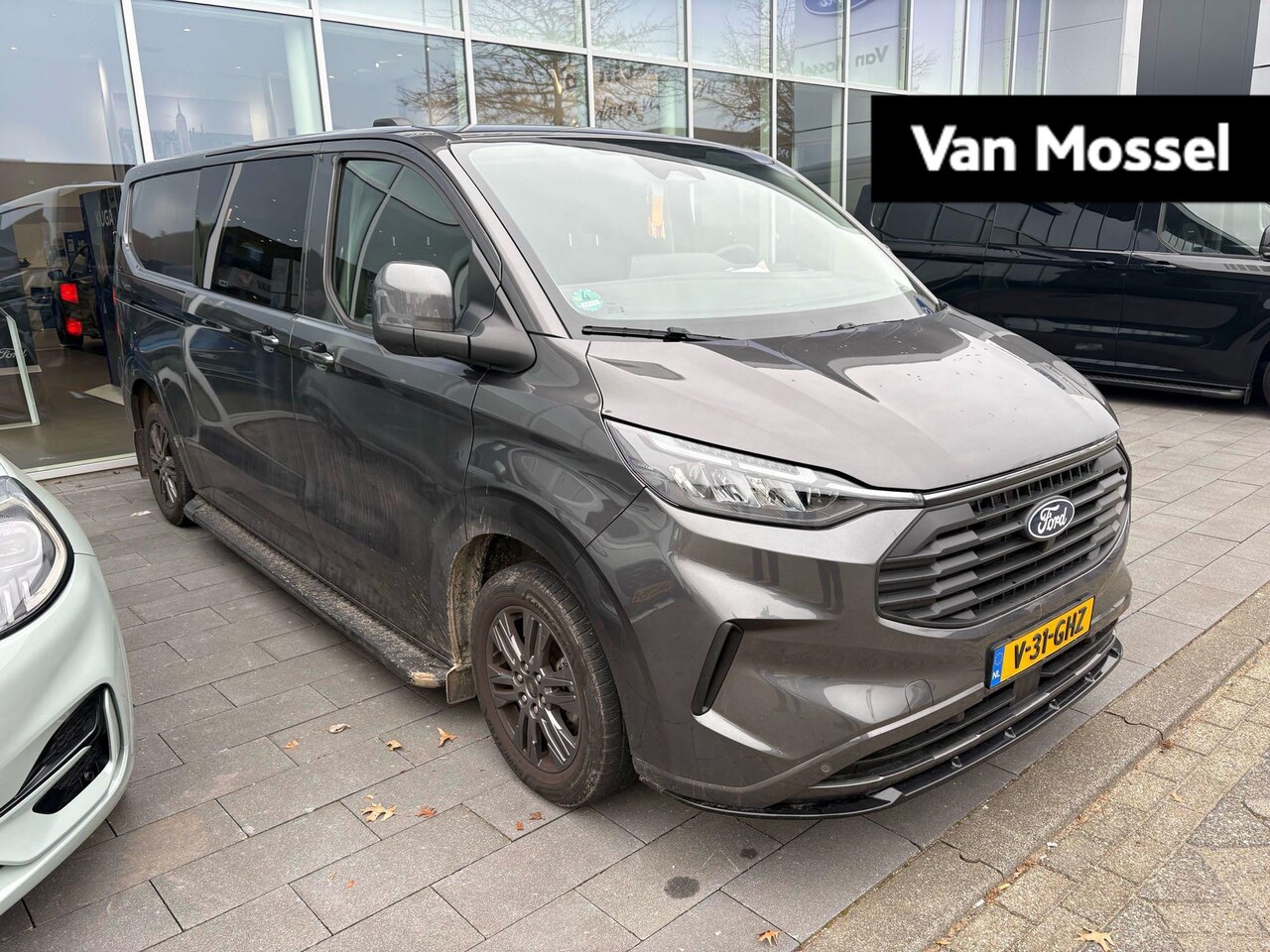 Ford Transit Custom - 320 2.0 TDCI L2H1 Limited | Dubbele Cabine | Apple Carplay / Android Auto | Camera | Parke - AutoWereld.nl