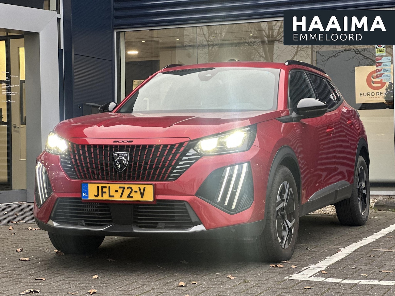Peugeot 2008 - 1.2T 130pk Automaat Allure | Apple Carplay/Android Auto | Navigatie | Climate Control | Cr - AutoWereld.nl