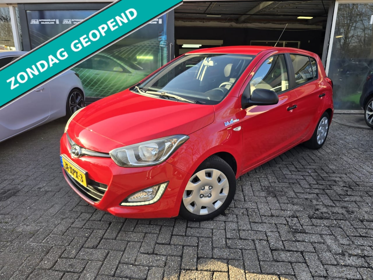 Hyundai i20 - 1.2i Business Edition | 12MND GARANTIE | AIRCO | TREKHAAK | ELEC RAMEN | NW APK | - AutoWereld.nl