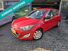 Hyundai i20 - 1.2i Business Edition | 12MND GARANTIE | AIRCO | TREKHAAK | ELEC RAMEN | NW APK |