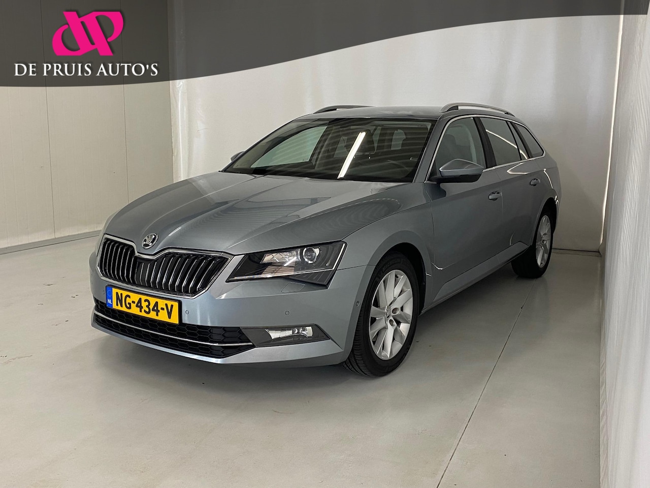 Skoda Superb Combi - 1.4 TSI ACT Style Business Navigatie CanTon-sound 17inch LM El.stoelen+memo Alcantara PDC - AutoWereld.nl