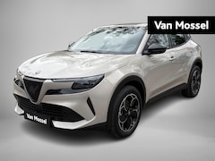 Alfa Romeo Junior - Elettrica 54 kWh | Apple Carplay/Android Auto | Climate Control | Parkeersensoren | Cruise