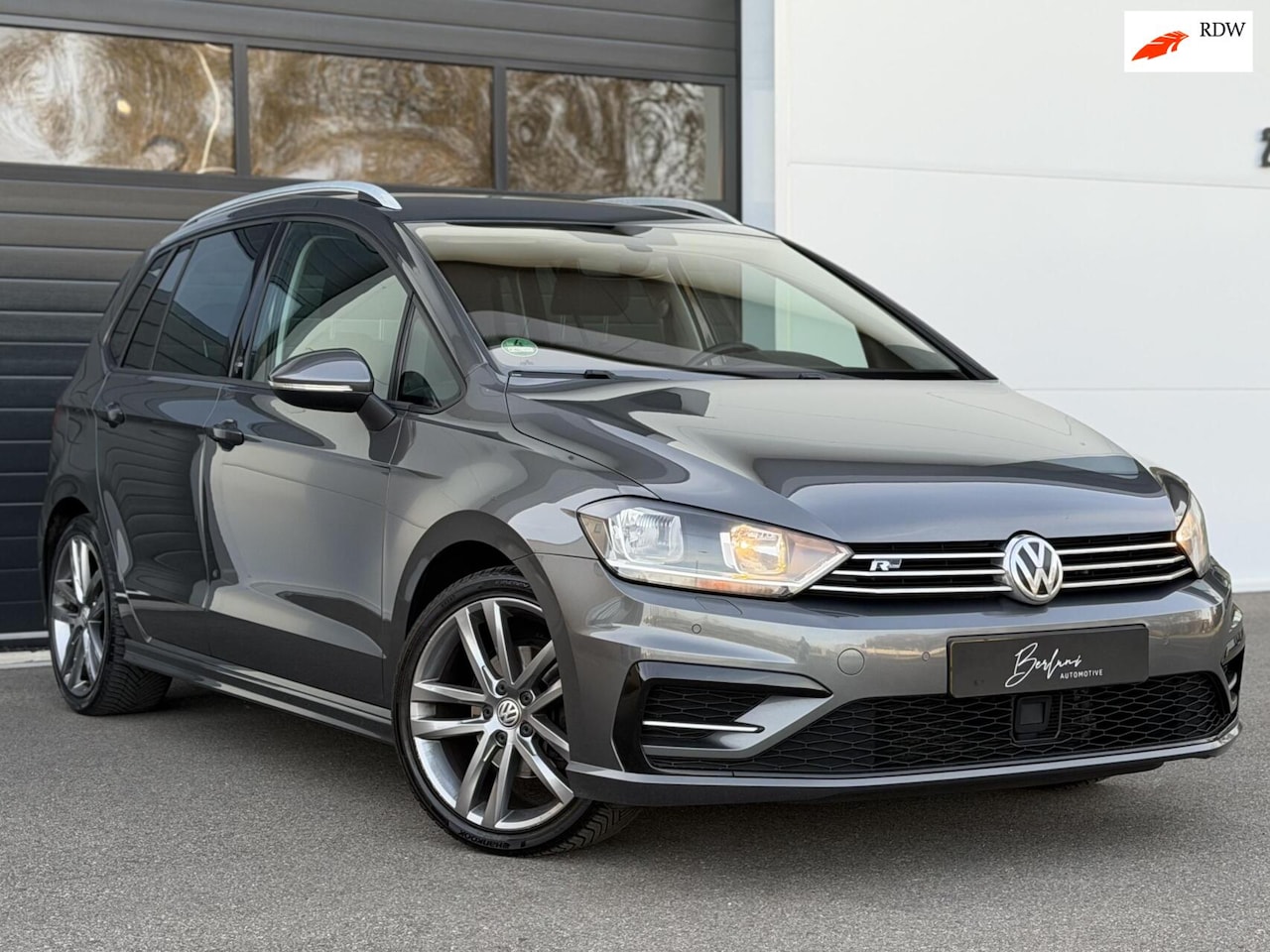 Volkswagen Golf Sportsvan - 1.4 TSI R-line Automaat|Stoelverw - AutoWereld.nl