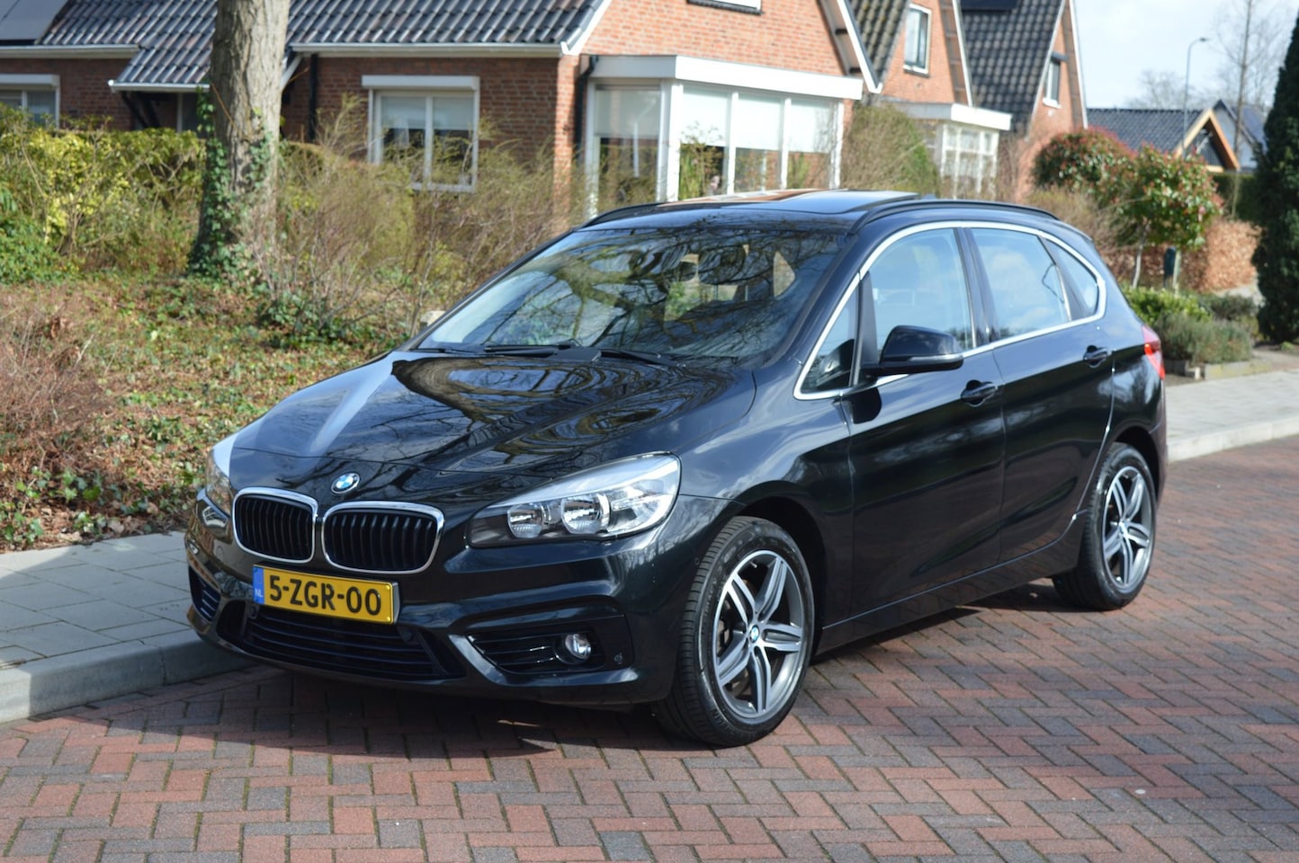 BMW 2-serie Active Tourer - 218d Exe Org NL/NAP1ste-eigenaar/panodak/afn-haak - AutoWereld.nl