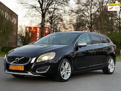 Volvo V60 - 1.6 T3 Summum|XENON|6BAK|NAVI|MEMORIE|150PK