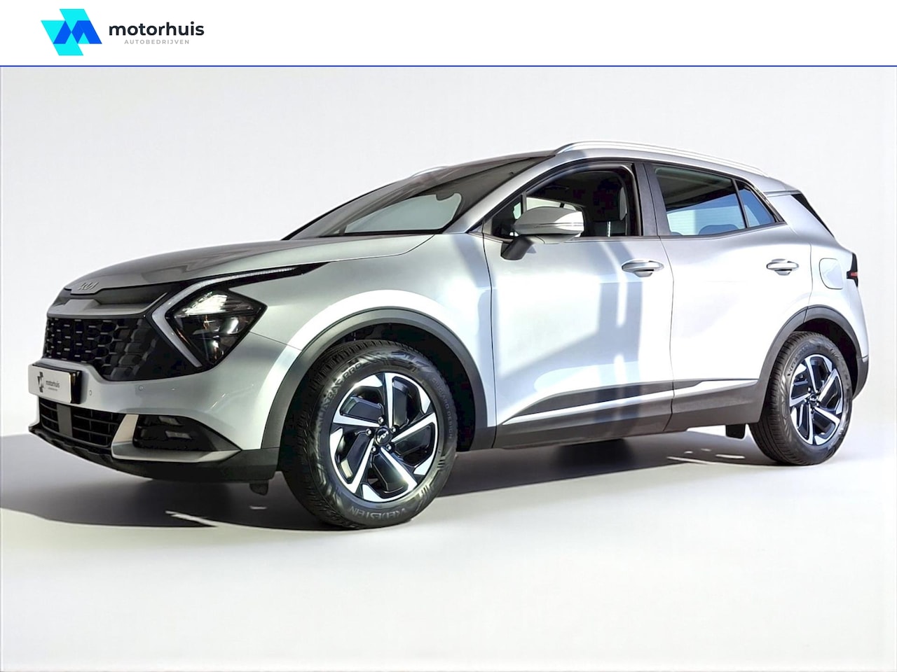 Kia Sportage - 1.6 T-GDi 150pk Mild Hybrid DynamicLine NAVI CAMERA ECC LMV TREKHAAK - AutoWereld.nl