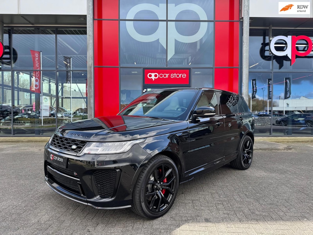 Land Rover Range Rover Sport - P575 SVR Full | Panorama | Carbon | Stoelverkoeling | Luchtvering | Alcantara hemel | BTW - AutoWereld.nl