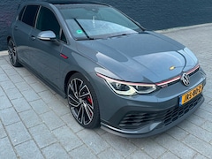 Volkswagen Golf - 2.0 TSI GTI Clubsport / 300PK / IQ / S / PANO