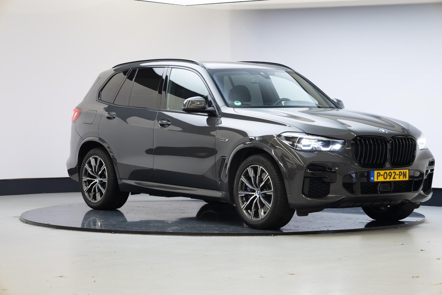 BMW X5 - xDrive45e High Executive | M-Sport | Trekhaak | - AutoWereld.nl
