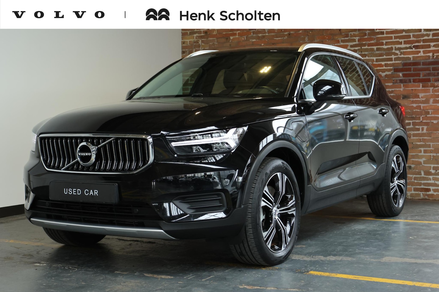 Volvo XC40 - T5 Twin Engine Inscription | Stoelverwarming | Parkeersensoren voor + achter | Parkeercame - AutoWereld.nl