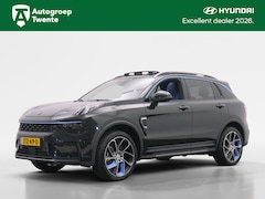 Lynk & Co 01 - 1.5 PHEV | 360gr camera | Zwarte hemel | Panoramadak