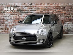 MINI Clubman - Cooper Business Automaat / Navigatiesysteem / Panoramadak / Climate Control / LED / 17 Inc